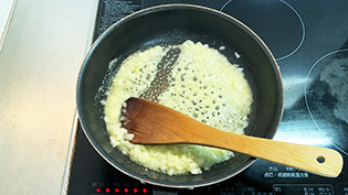 �t���C�p���Ƀo�^�[�����Ē��΂ɂ����A�ʂ˂������A�������ɂȂ�܂��u�߂Ă���