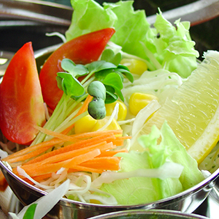 ����؃T���_�̍���