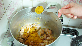 �J���[���������Ă���