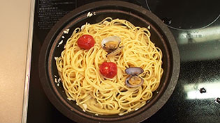 �c��̋���U�炷