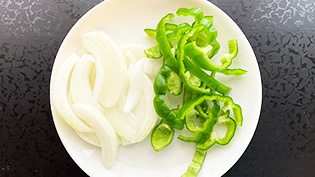 �ʂ˂��͔��؂�ɂ��A�s�[�}����5mm���̍א؂�ɂ���