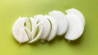 �@�ۂɉ�����5mm���ɐ؂����ʂ˂�