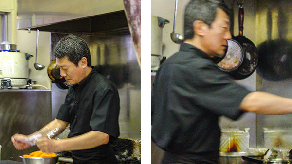 厨房で忙しく働く「木多郎」の店主さん