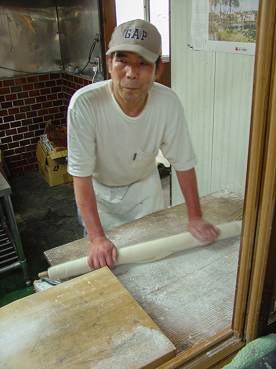 讃岐うどん「宮武」の大将”
