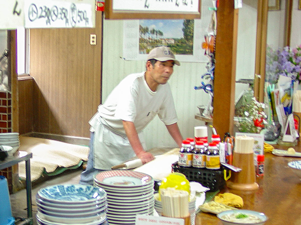 どんな時にも手打ちの手を止めない宮武の大将
