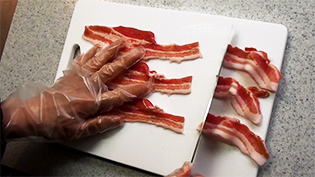 �؃o�����̒����𔼕��ɐ؂��Ă���