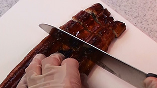 ���Ȃ���1cm���ɃJ�b�g����