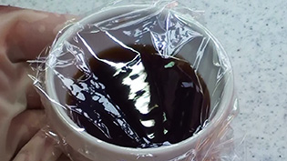 ��������炩�d�q�����W�ŉ��߂�