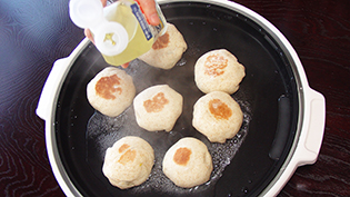�܂������������c���Ă��邤���ɏ��ʂ̖��������đS�̂ɂȂ��܂��A�J���b�ƏĂ�
