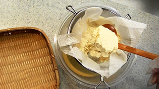 動画:鍋で作るザル豆腐の作り方の全工程