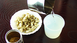 �ʏ`�Ɛ������킹��1�J�b�v�ɂ��Ă���