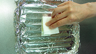 �A���~����~�����I�[�u���g�[�X�^�[�M�ɓ���u��